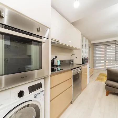 Central Flat With Shared Pool Near Airport Antalya